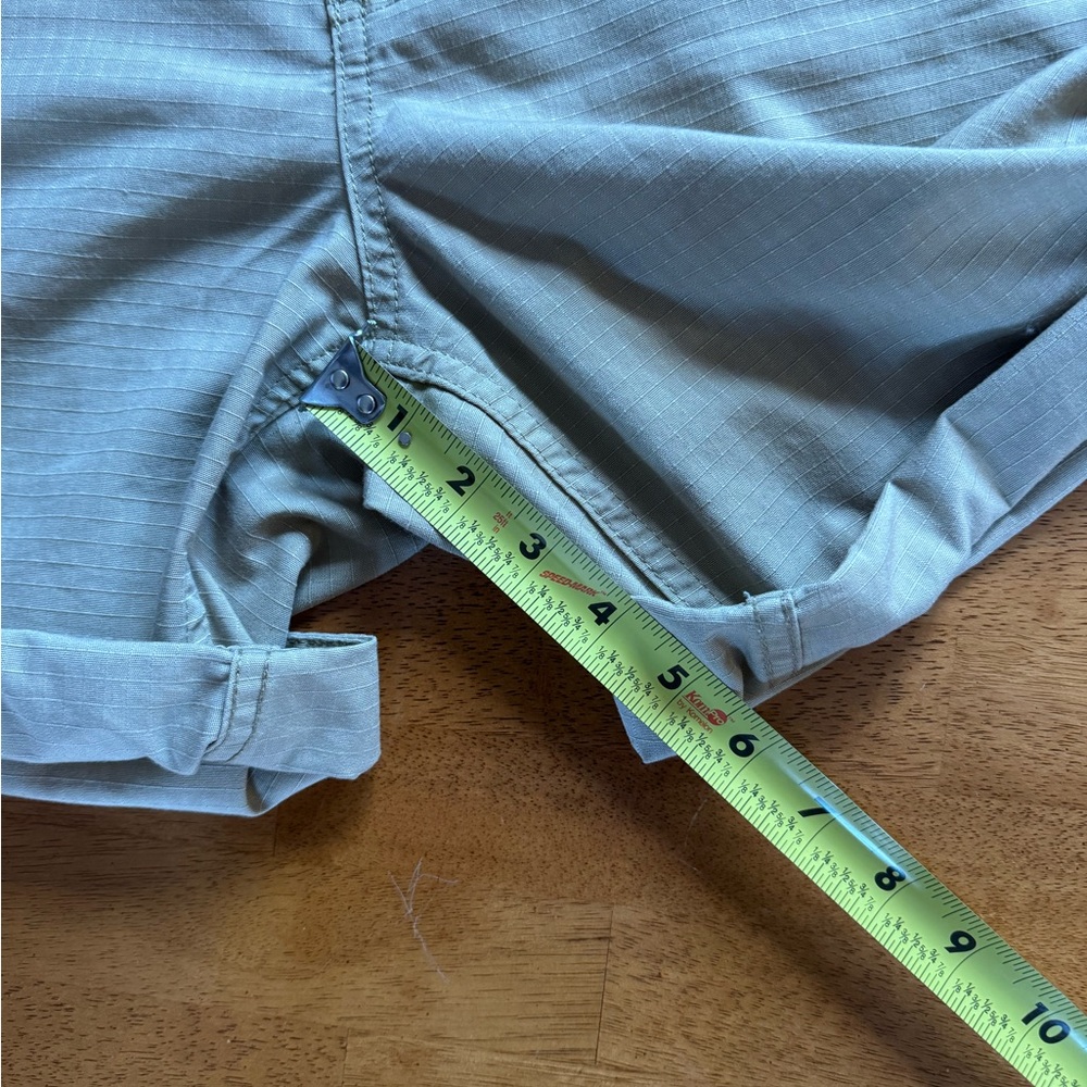 Carhartt Tan Women's Shorts - Picture 8 of 10